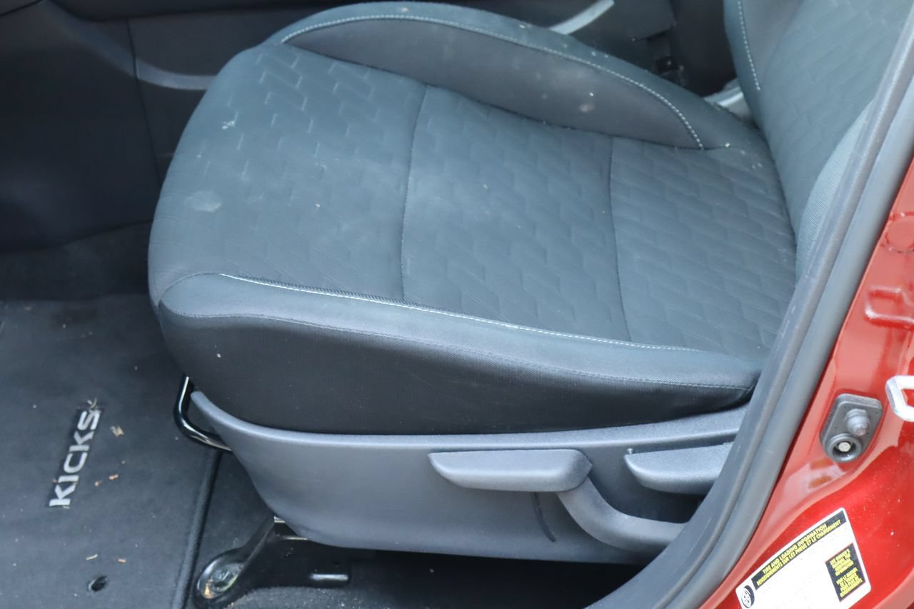 Used 2024 Nissan Kicks SV FWD image 14