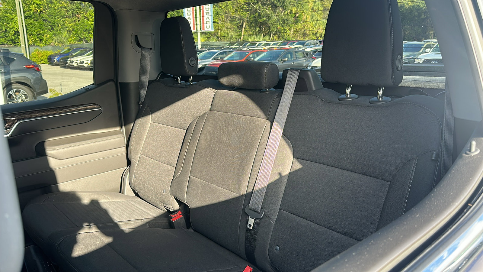 Used 2022 GMC Sierra 1500 SLE image 18