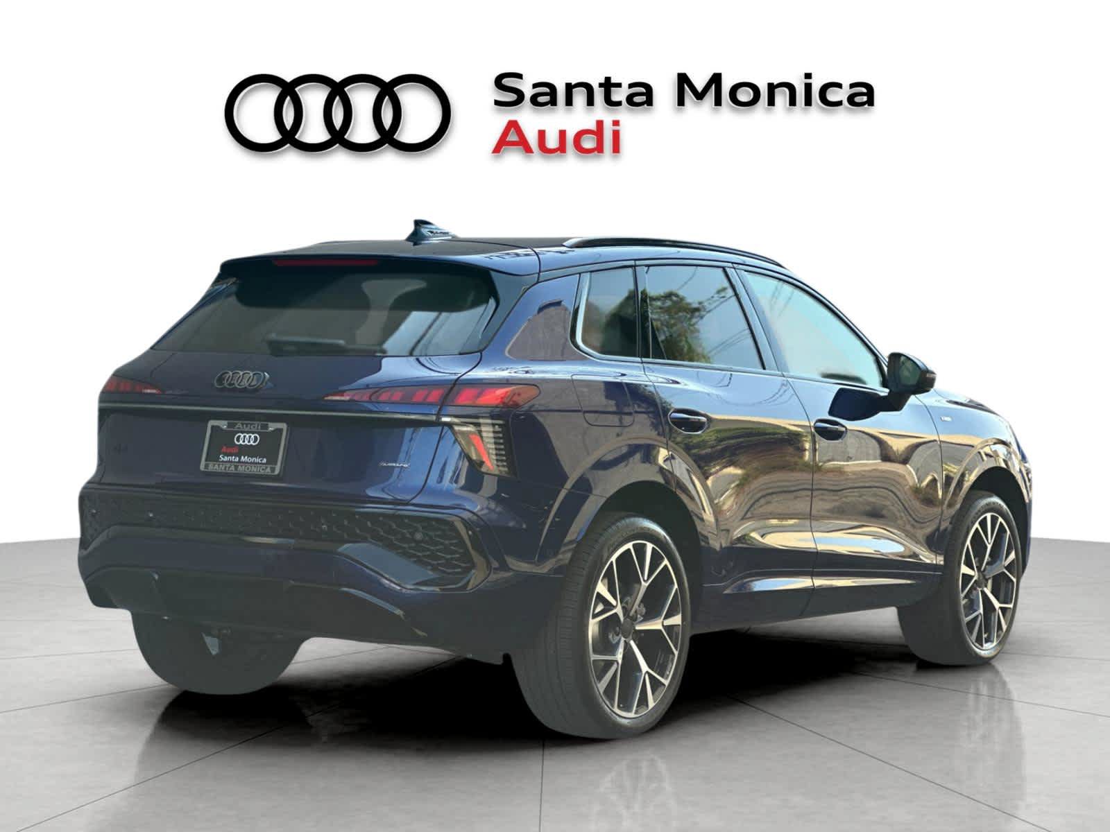 New 2026 Audi Q3 quattro 2.0T AWD/4WD image 2