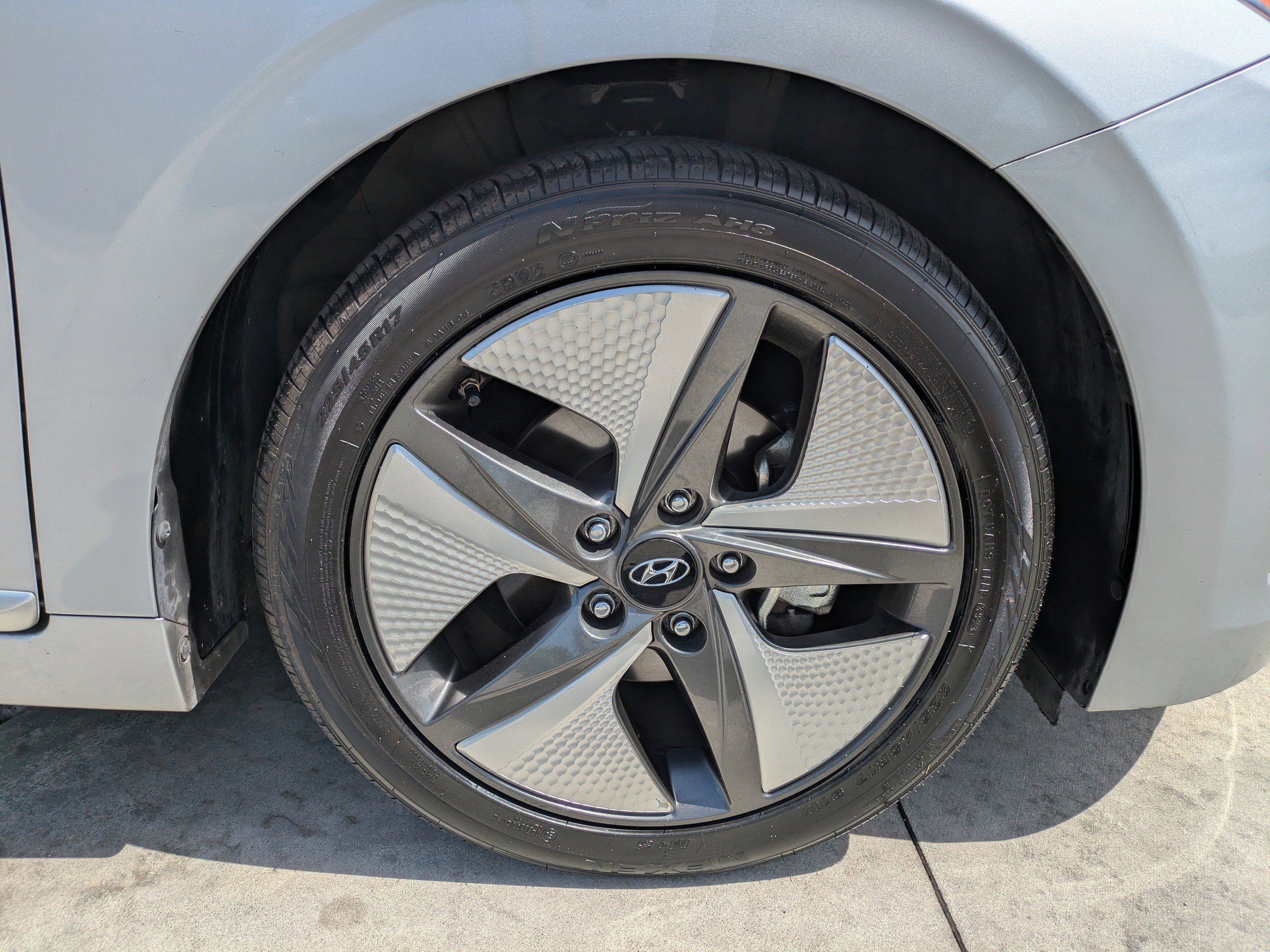 Used 2021 Hyundai Ioniq SEL image 9