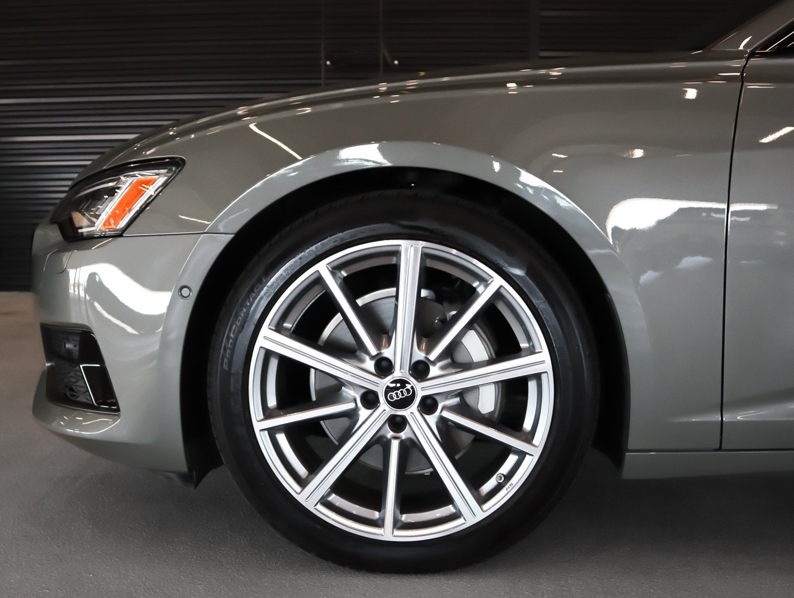 Certified 2025 Audi A6 Premium Plus w/ Premium Plus Package AWD/4WD image 17