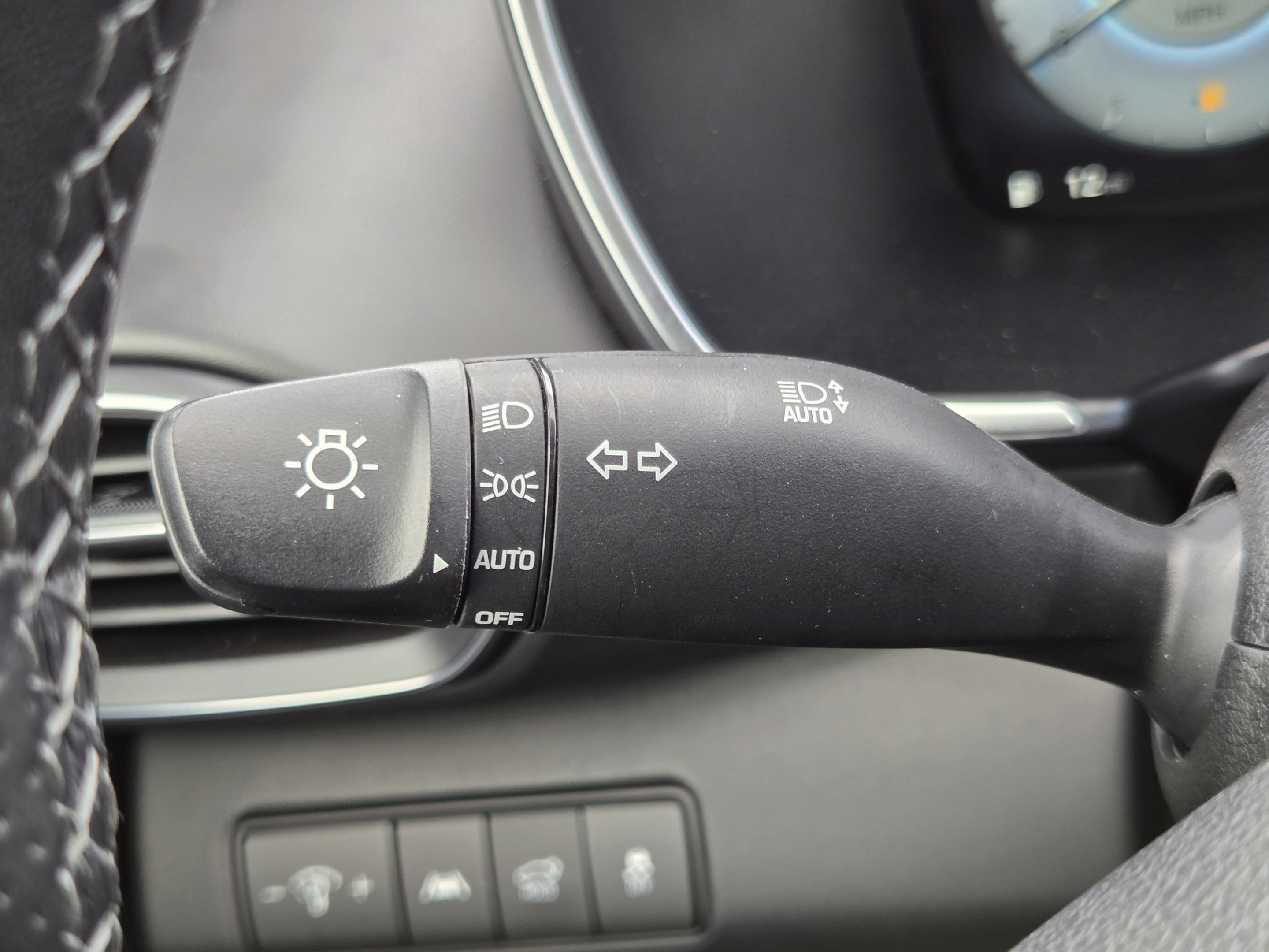 Used 2023 Hyundai Santa Fe Calligraphy FWD image 18