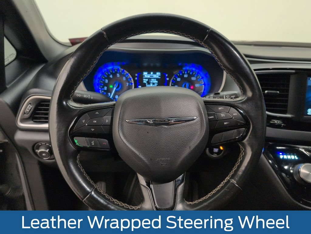Used 2020 Chrysler Pacifica Touring w/ S Appearance Package FWD image 35