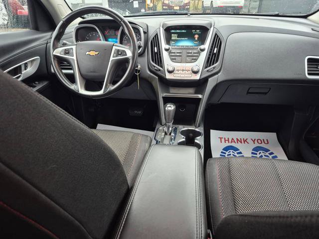 Used 2017 Chevrolet Equinox LT image 8