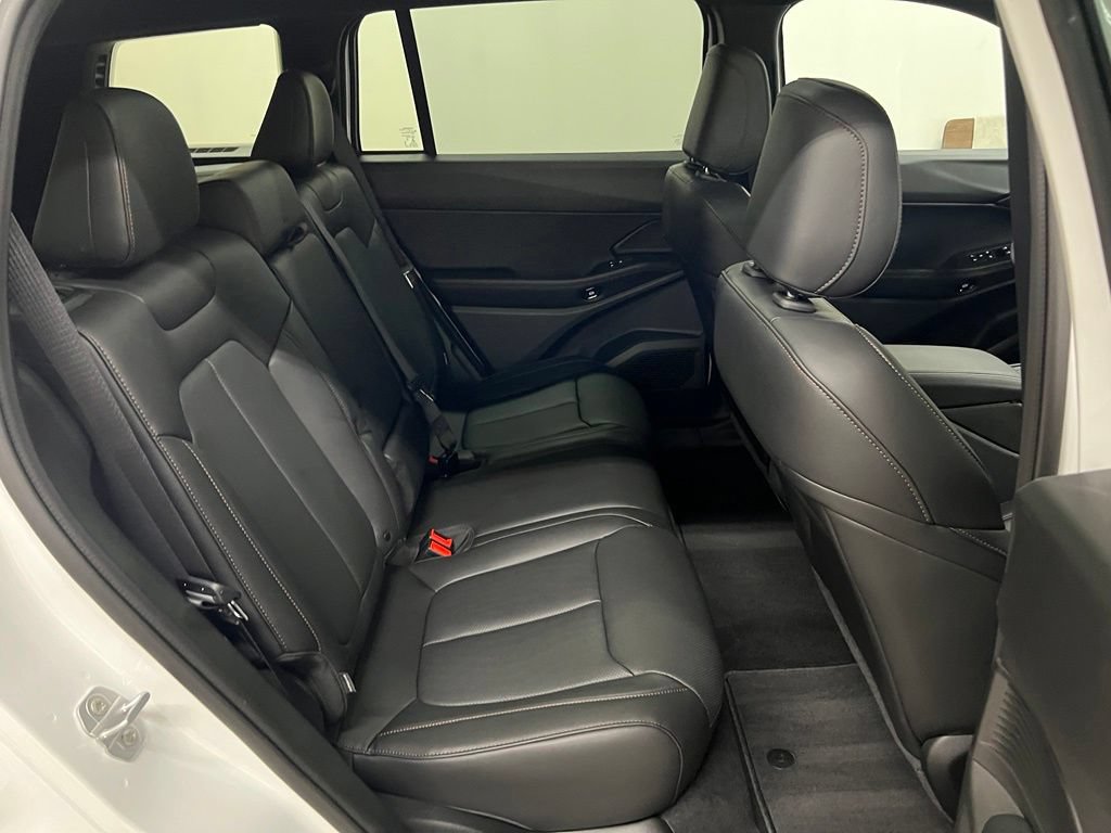 Used 2026 Jeep Cherokee Limited AWD/4WD image 36
