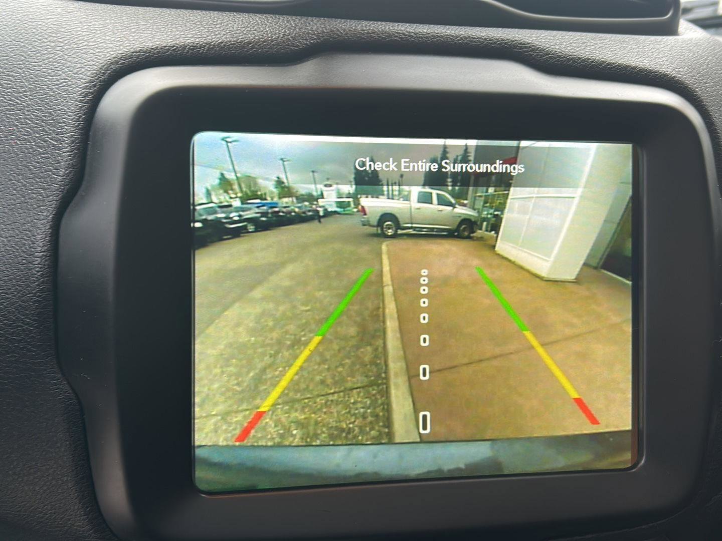 Used 2020 Jeep Renegade Latitude w/ UConnect 8.4 Nav Group image 25