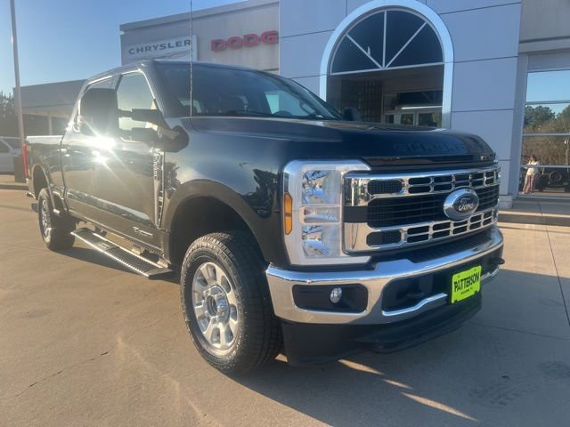 Used 2024 Ford F250 XLT image 2