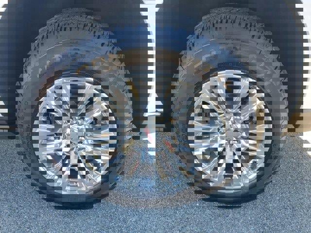 New 2026 GMC Yukon Denali w/ Sun & Power Step Package image 7