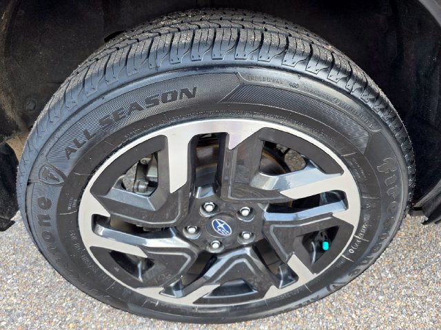 Used 2025 Subaru Forester Limited AWD/4WD image 10