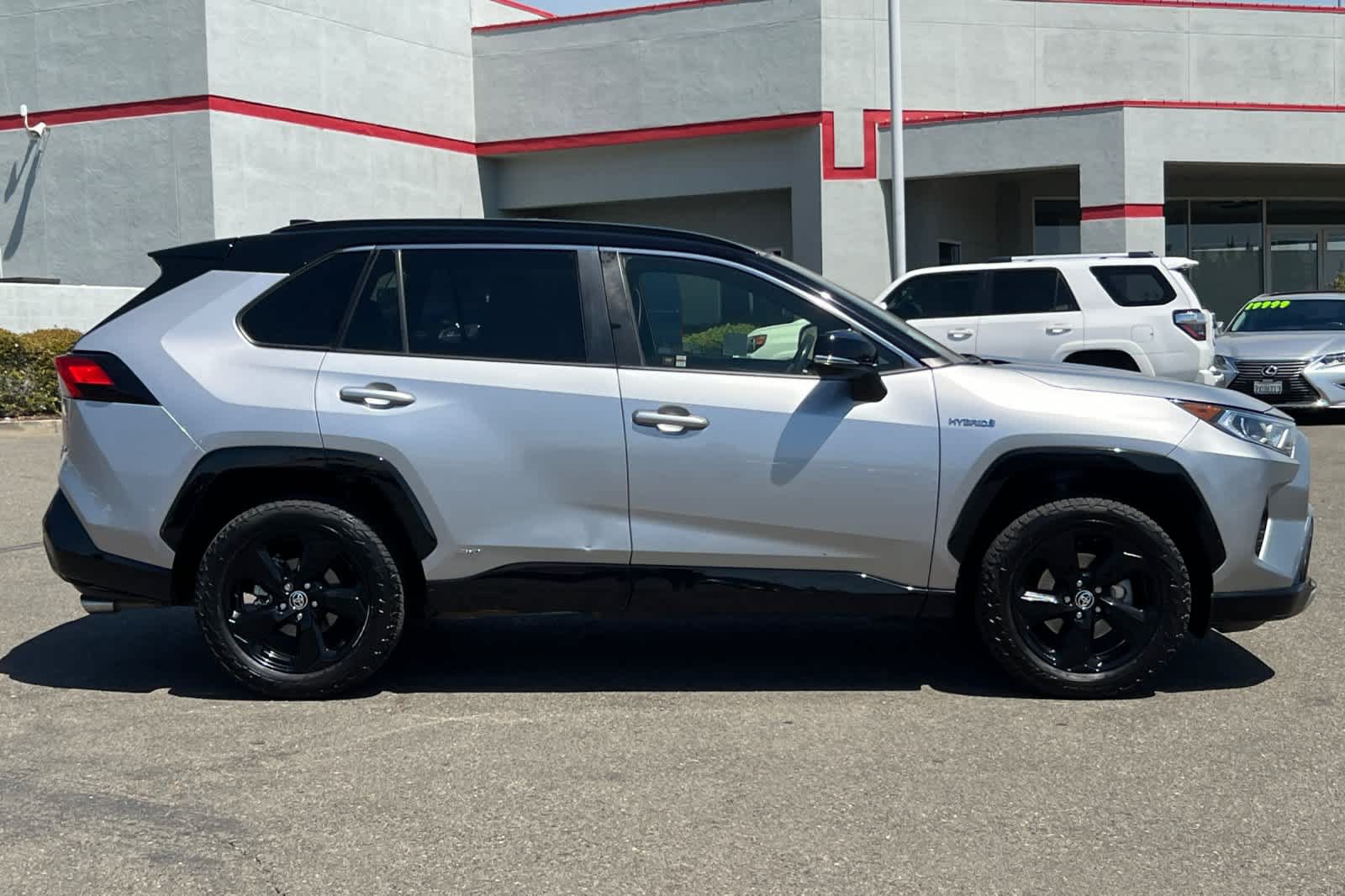 Used 2020 Toyota RAV4 XSE w/ XSE Grade Weather Package AWD/4WD image 6