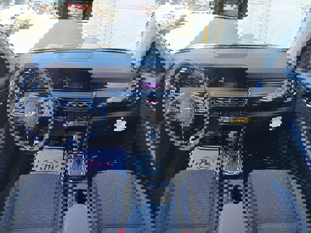 New 2026 Kia Seltos S image 14