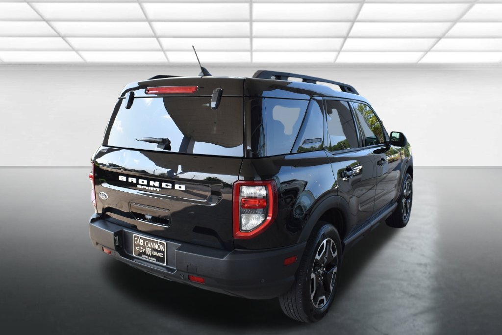 Used 2023 Ford Bronco Sport Outer Banks w/ Tech Package AWD/4WD image 8