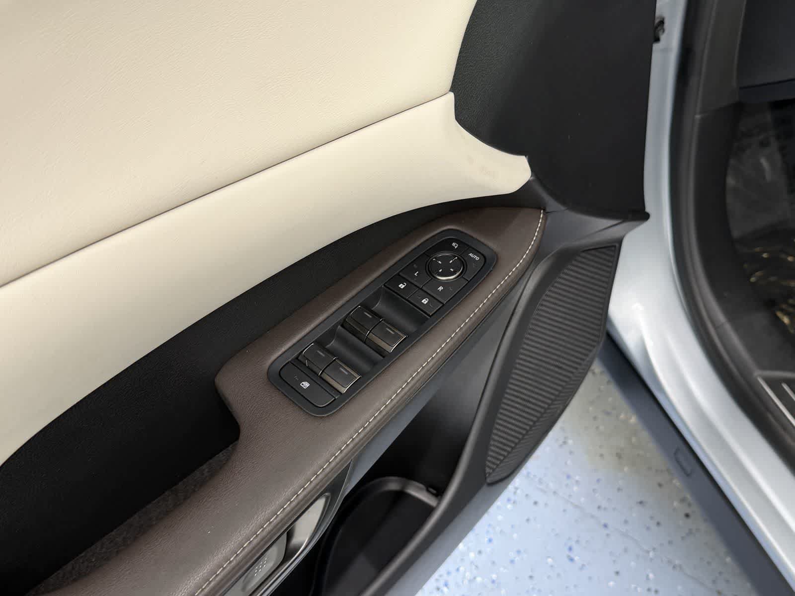 Used 2023 Lexus RX 350 AWD w/ Cold Area Package image 14