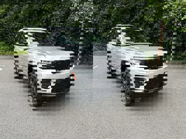 New 2025 Jeep Grand Cherokee Altitude