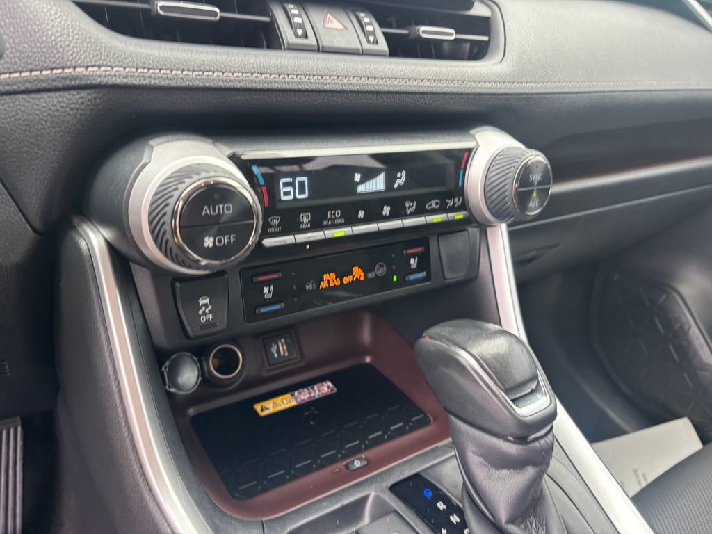 Used 2024 Toyota RAV4 Limited w/ Advanced Technology Package AWD/4WD image 18