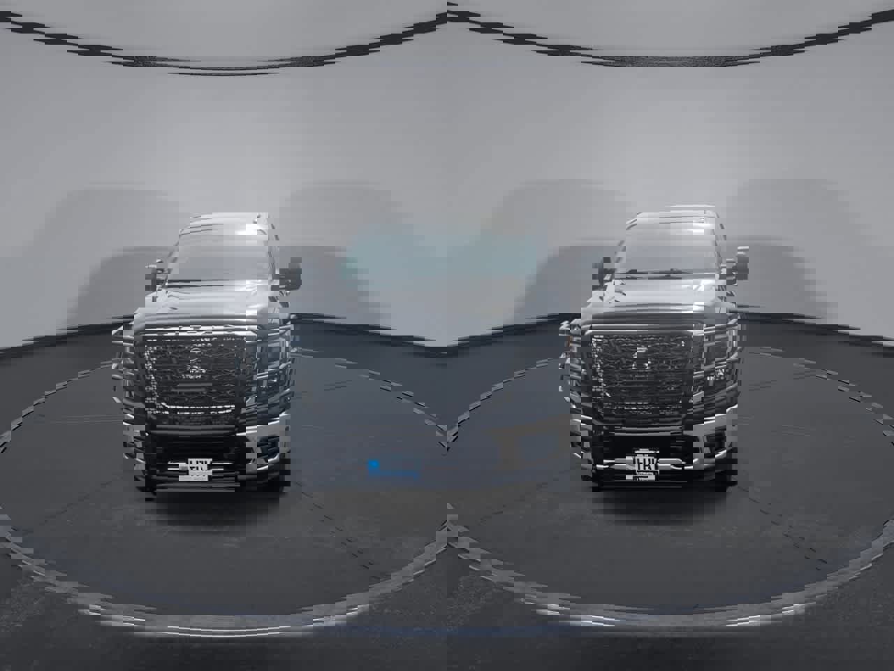 Used 2018 Nissan Titan SV w/ SV Convenience Package image 3