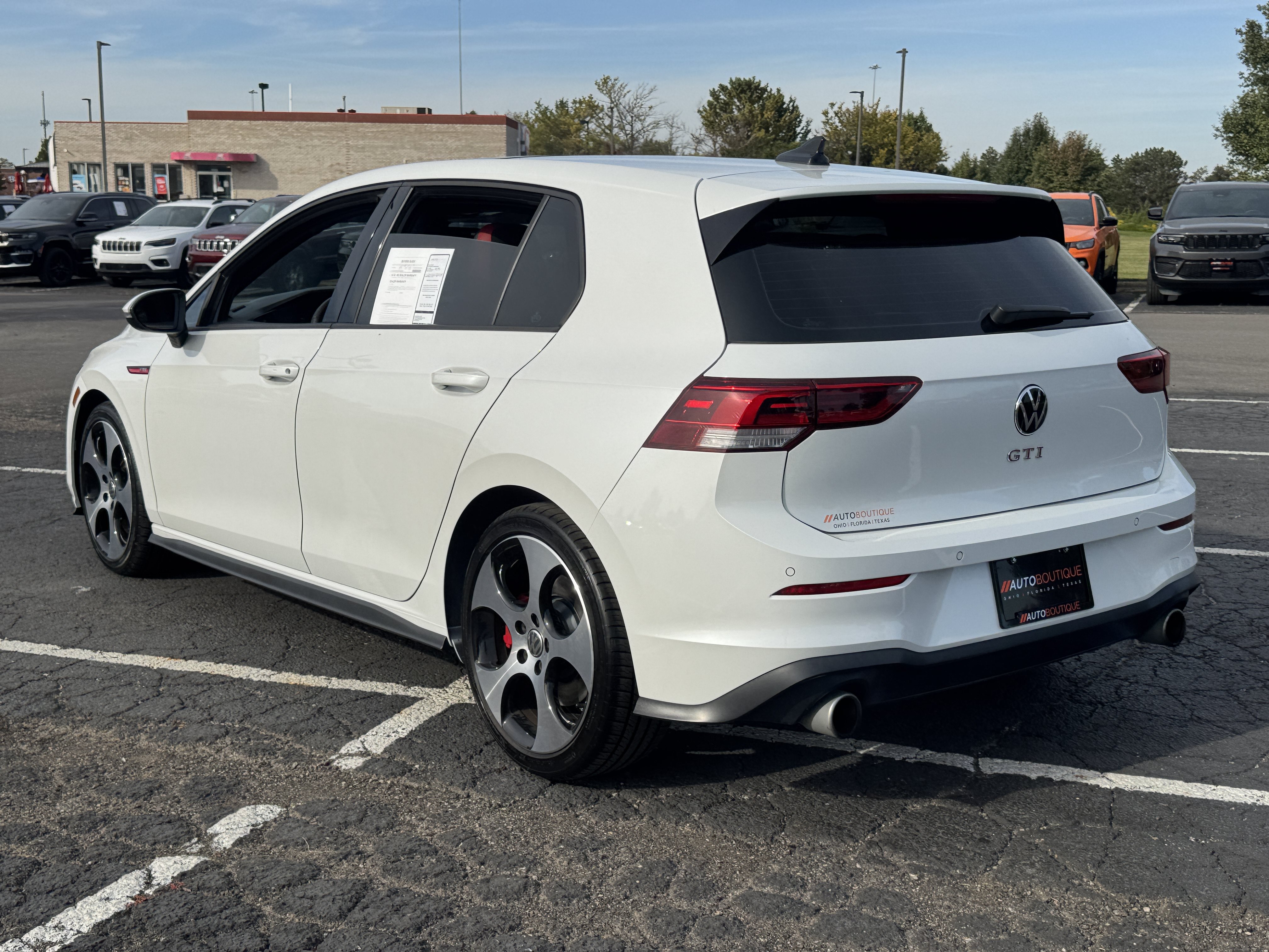 Used 2022 Volkswagen GTI SE FWD image 8