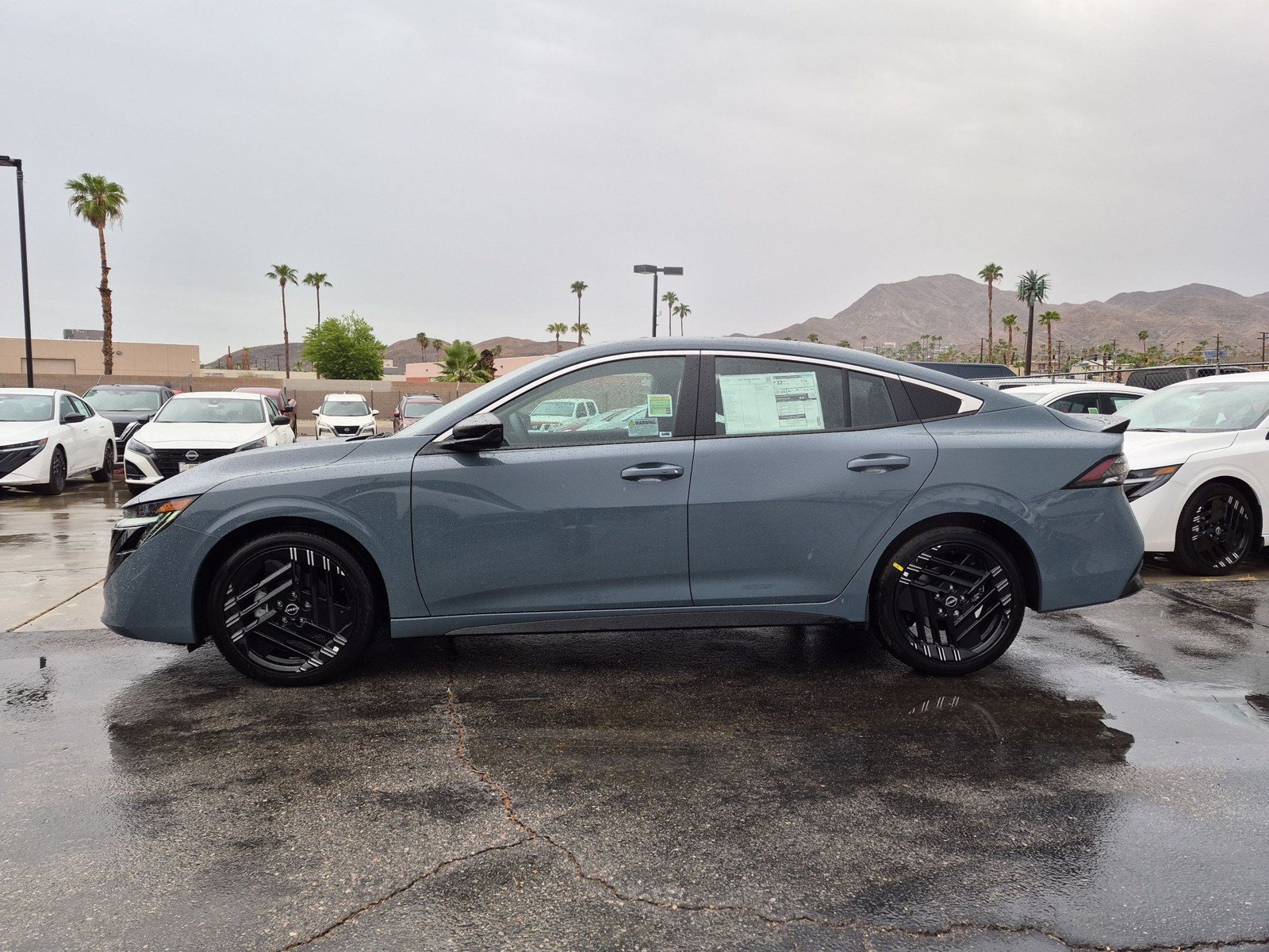 New 2027 Nissan Sentra SR w/ Floor Mat Package FWD image 3