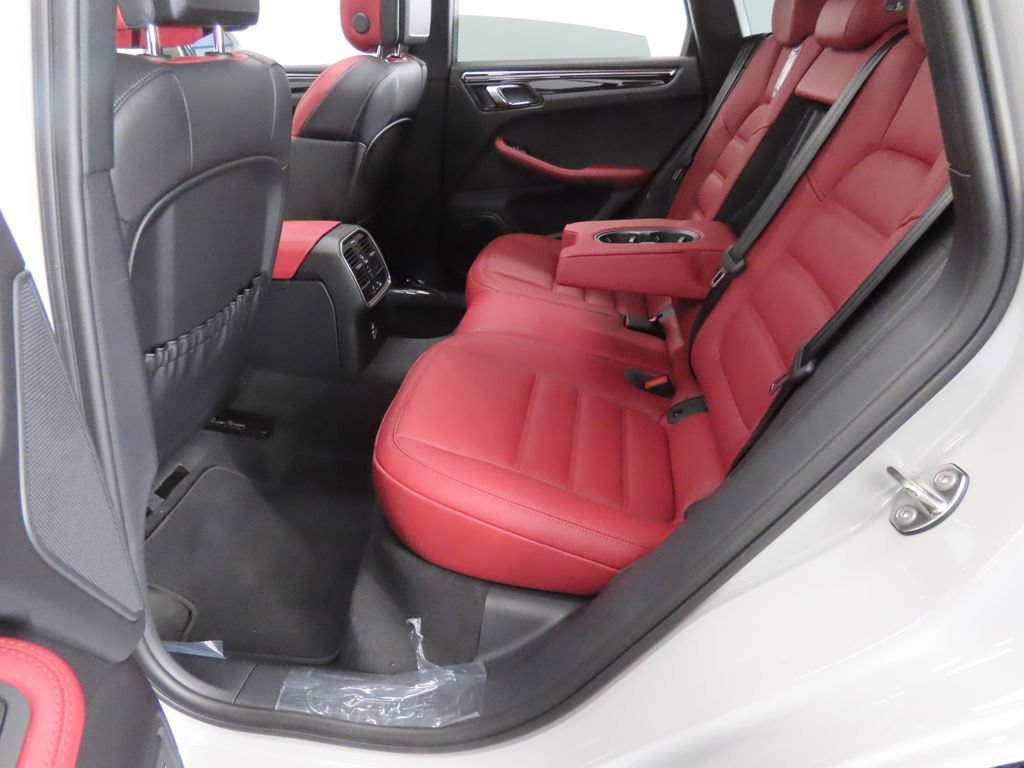 New 2026 Porsche Macan AWD/4WD image 44