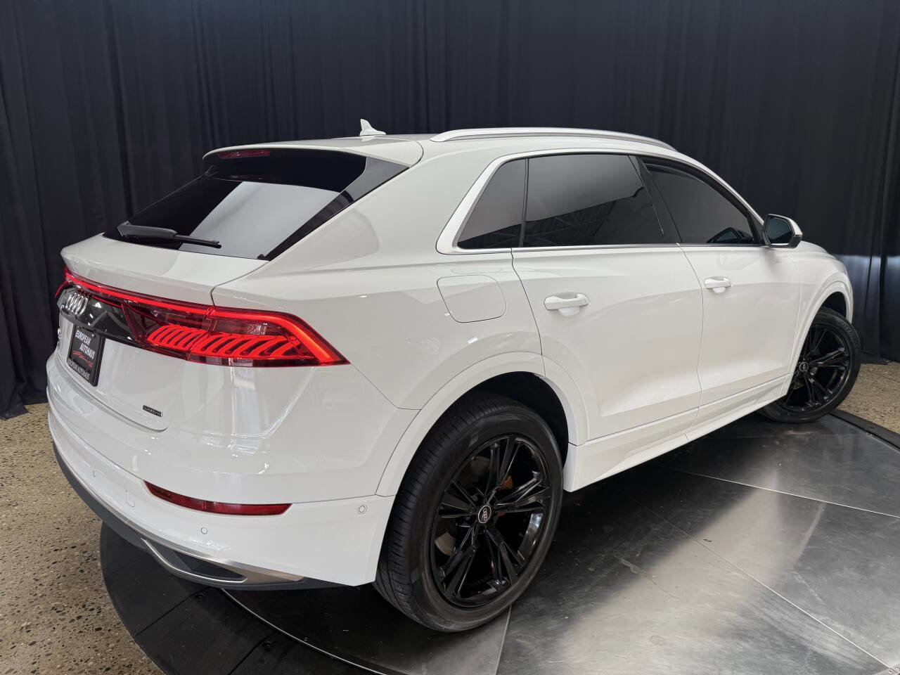Used 2023 Audi Q8 Premium w/ Convenience Package image 7