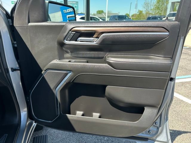 Used 2025 Chevrolet Silverado 1500 LT AWD/4WD image 12
