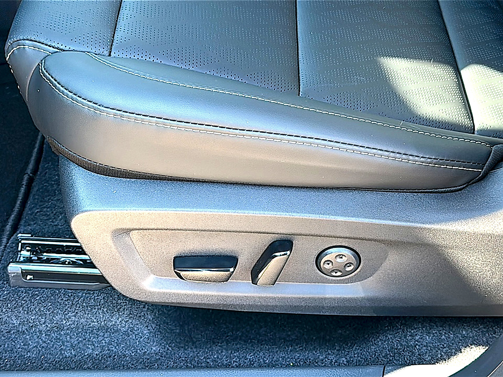 New 2026 Nissan Murano Platinum w/ Cargo Package image 12