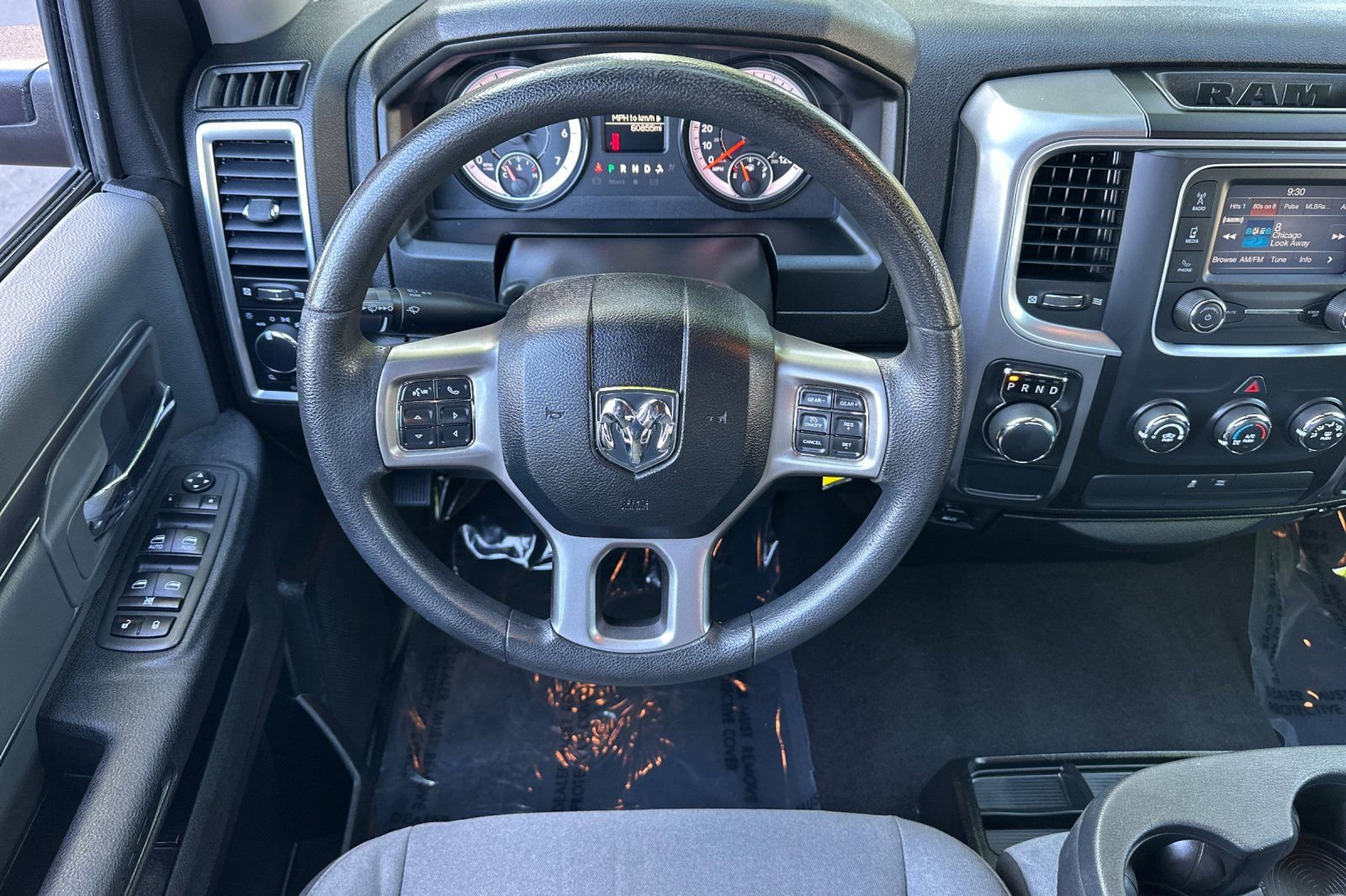 Used 2022 RAM 1500 Classic SLT image 13