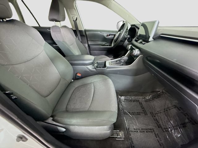 Certified 2023 Toyota RAV4 XLE FWD image 28