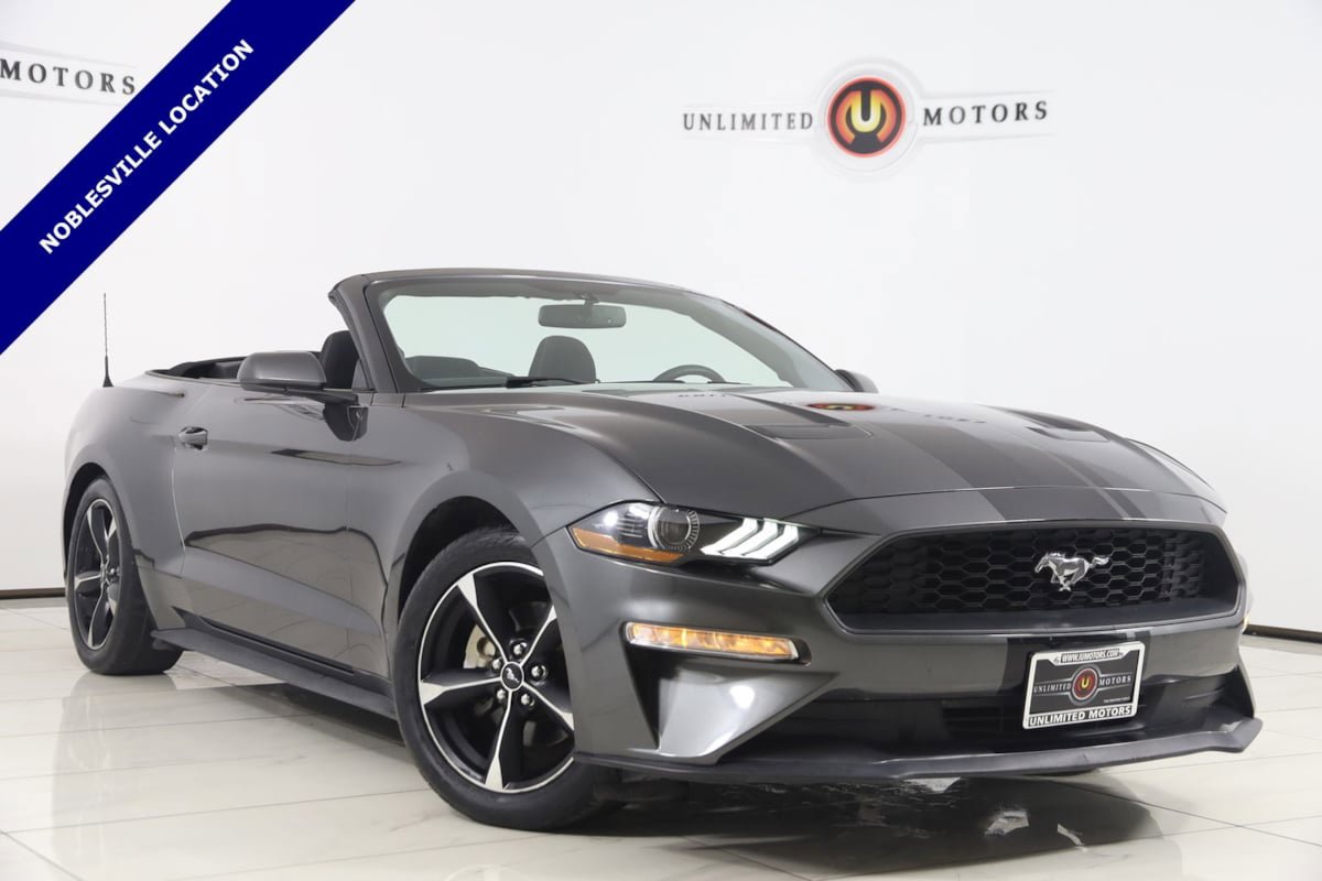 Used 2020 Ford Mustang Convertible RWD image 1