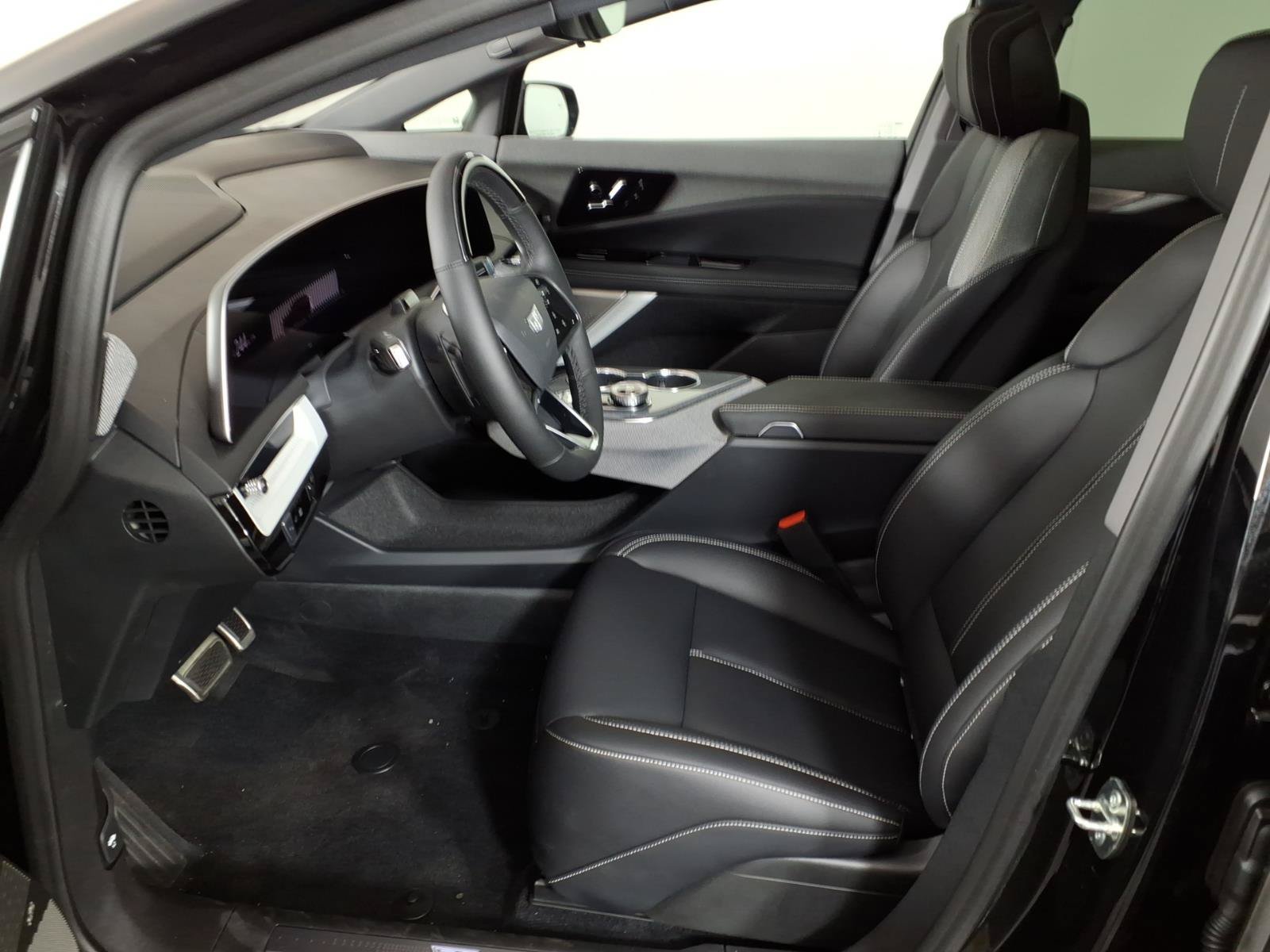 New 2026 Cadillac Optiq Sport 1 AWD/4WD image 4