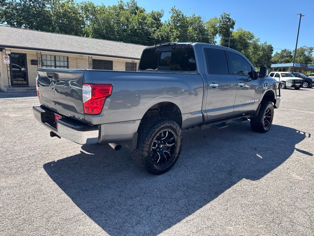Used 2018 Nissan Titan SV AWD/4WD image 18
