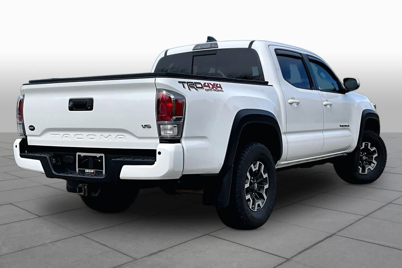 Used 2023 Toyota Tacoma TRD Off-Road w/ TRD Premium Off Road Package AWD/4WD image 13