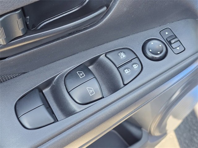 Used 2023 Nissan Kicks S image 27