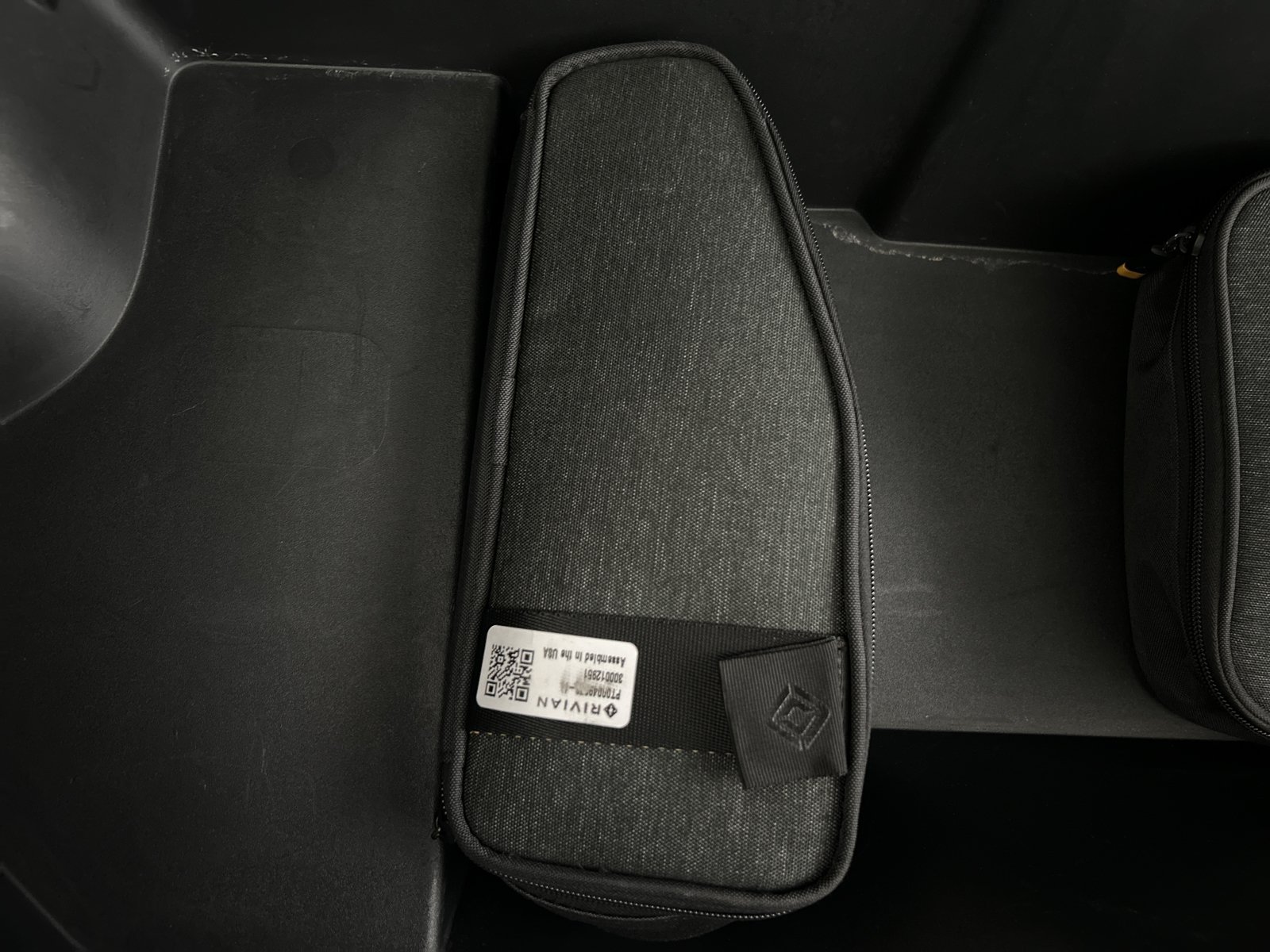 Used 2022 Rivian R1S Launch Edition AWD/4WD image 33