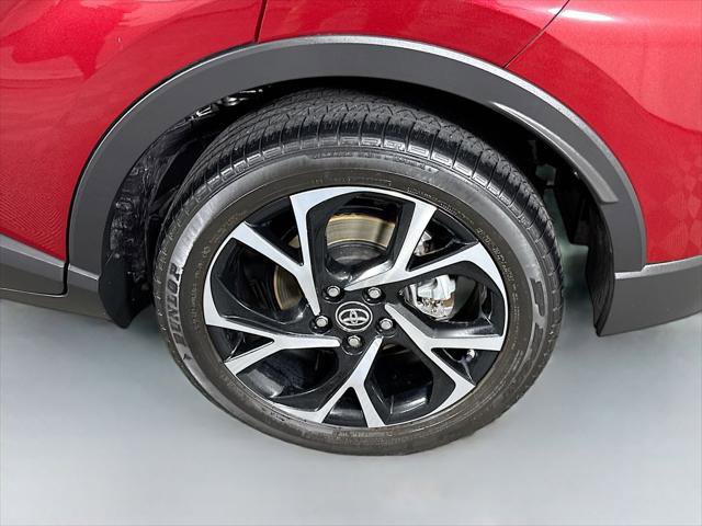 Certified 2019 Toyota C-HR XLE FWD image 31