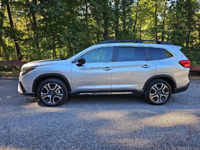 Certified 2026 Subaru Ascent Limited AWD/4WD image 5