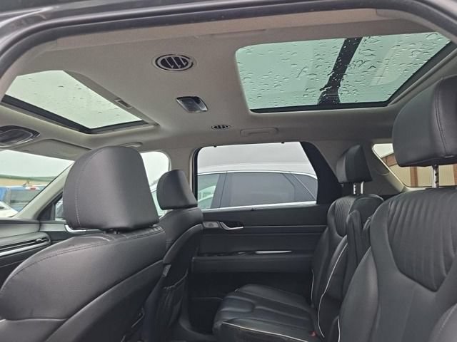 Used 2023 Hyundai Palisade Limited AWD/4WD image 11