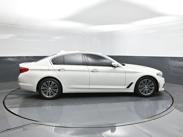 Used 2018 BMW 530i w/ Premium Package image 11
