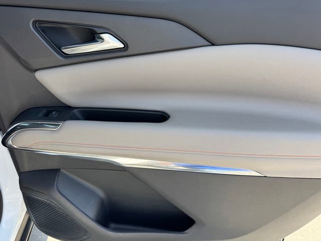 Certified 2025 Chevrolet Traverse LT AWD/4WD image 11