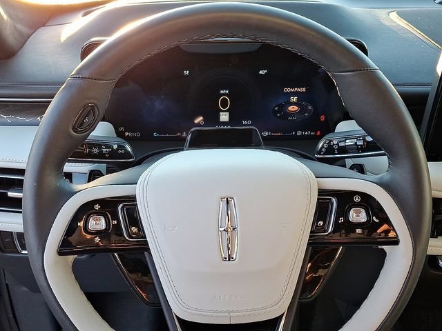 New 2025 Lincoln Aviator Black Label AWD/4WD image 9