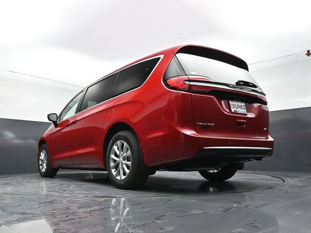 New 2027 Chrysler Pacifica Select AWD/4WD image 53