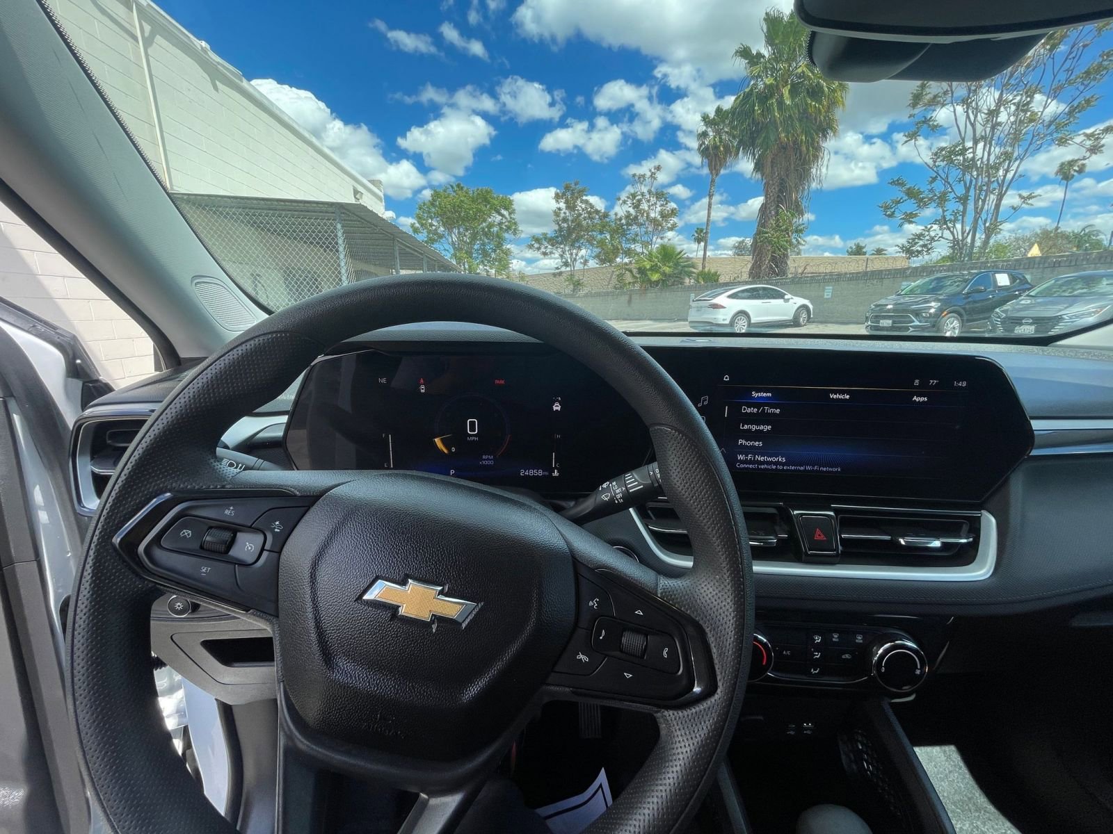 Used 2025 Chevrolet TrailBlazer LT image 34