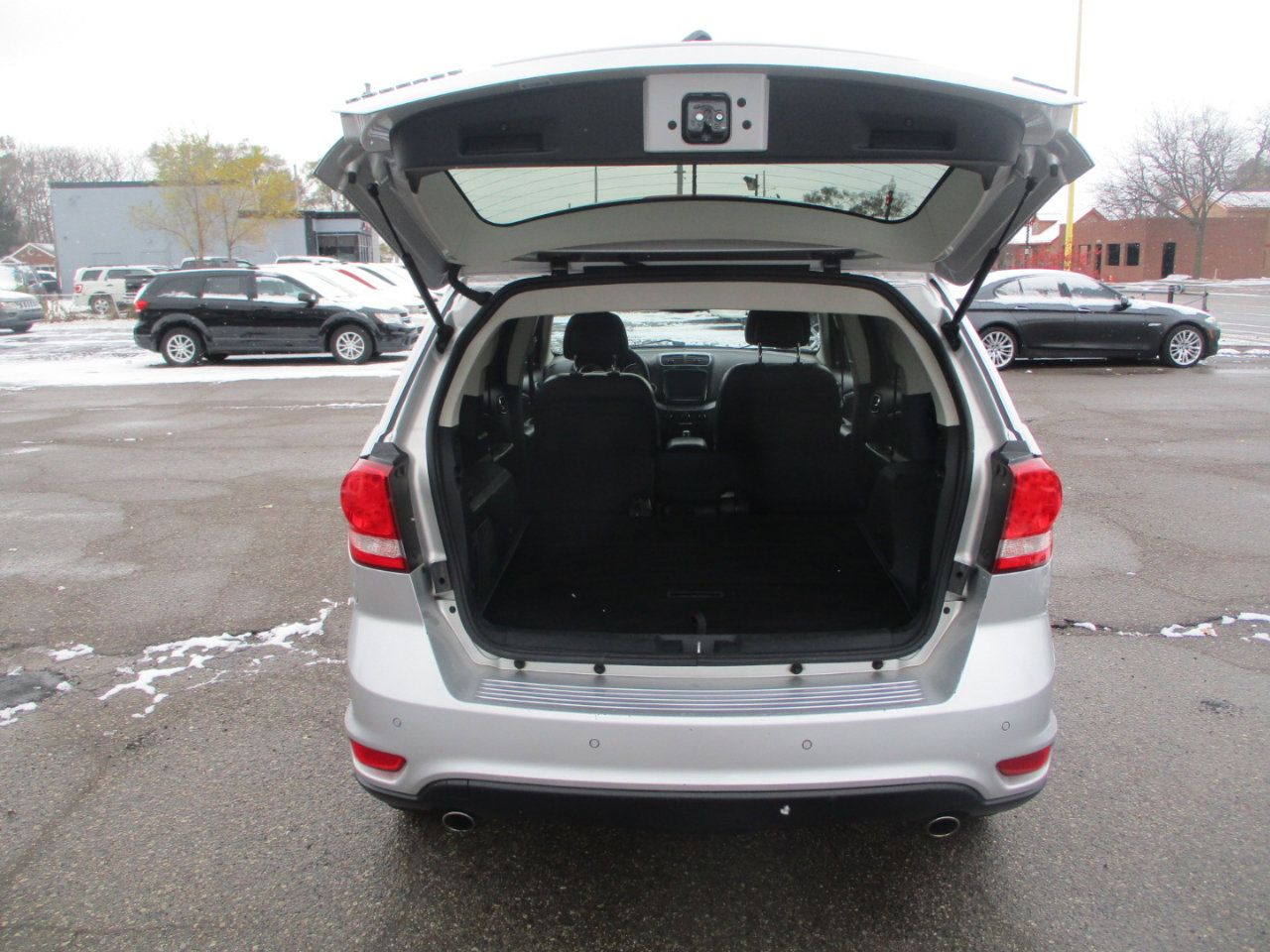 Used 2012 Dodge Journey R/T w/ Navigation & Sound Group I image 6