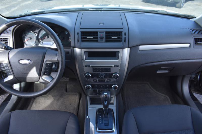 Used 2012 Ford Fusion SE FWD image 32