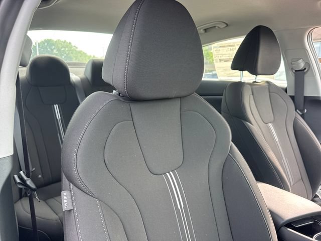 New 2026 Hyundai Elantra Hybrid FWD image 21