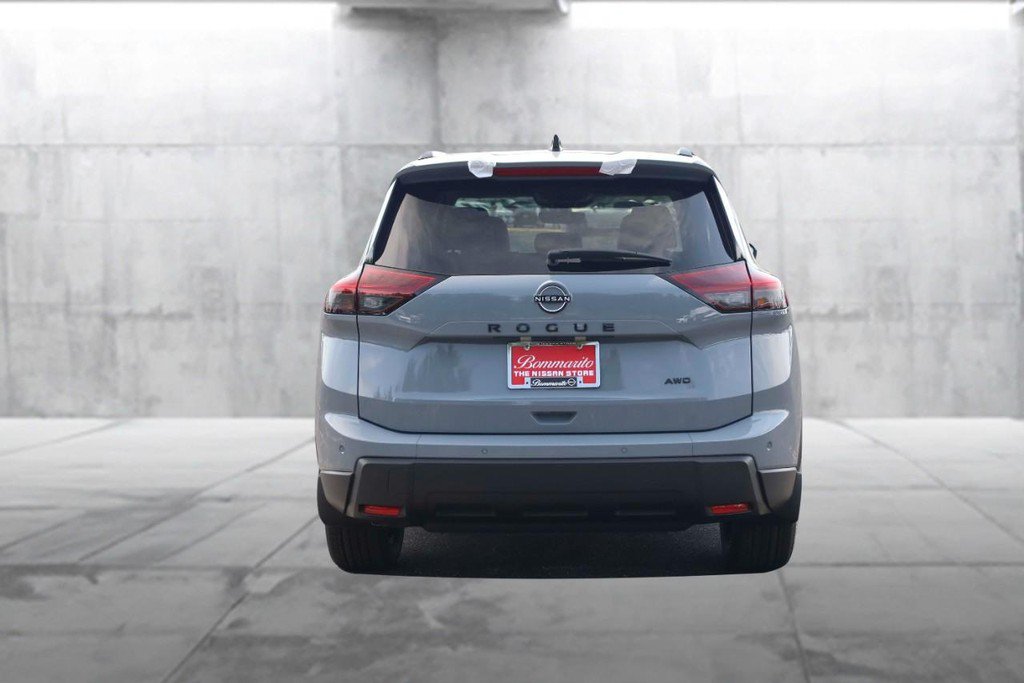 New 2026 Nissan Rogue Dark Armor AWD/4WD image 6