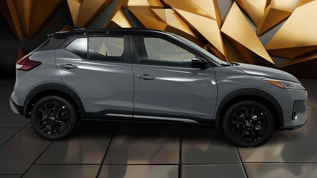 Certified 2024 Nissan Kicks SR FWD image 4