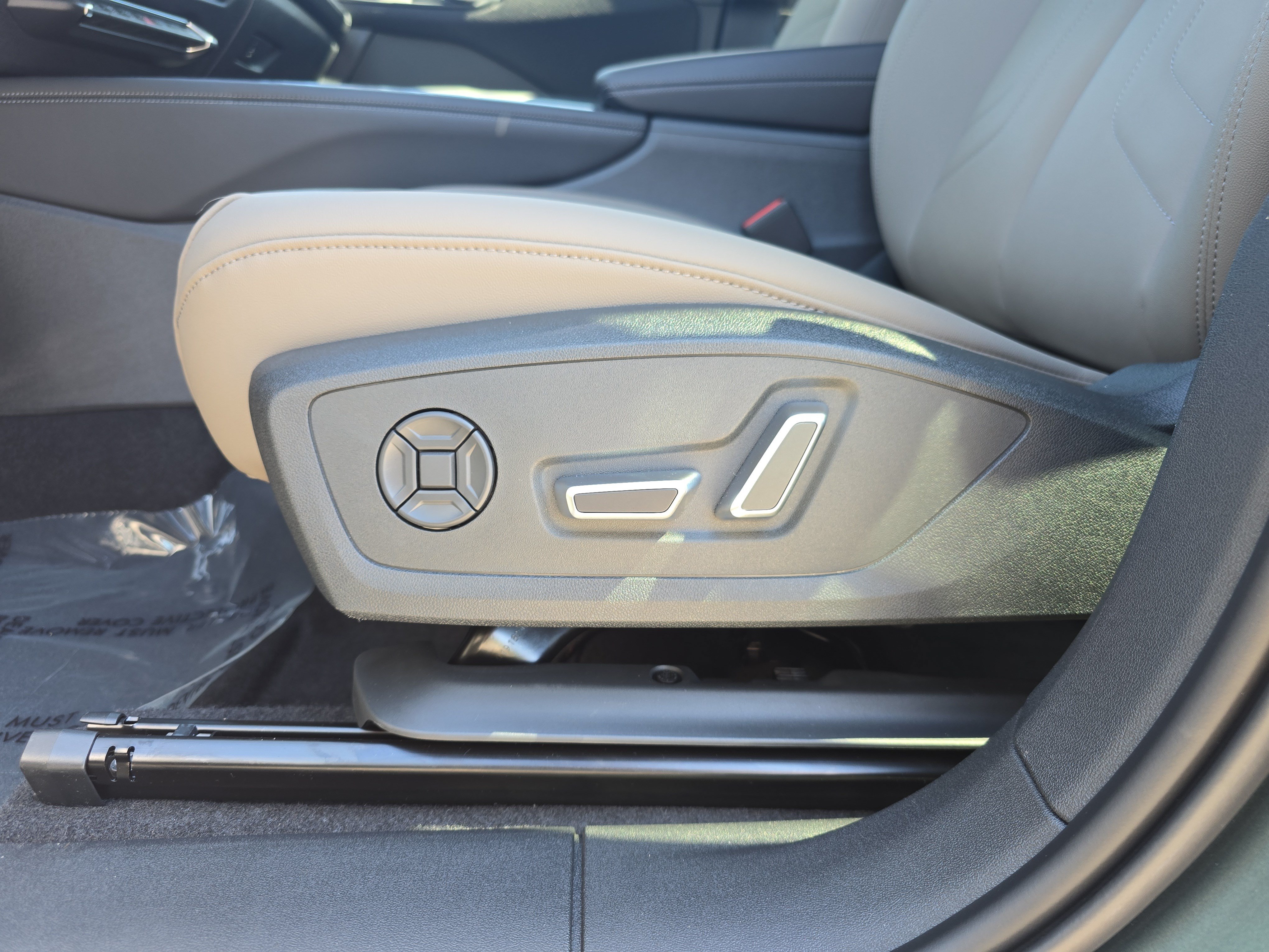New 2026 Audi Q3 quattro 2.0T AWD/4WD image 25