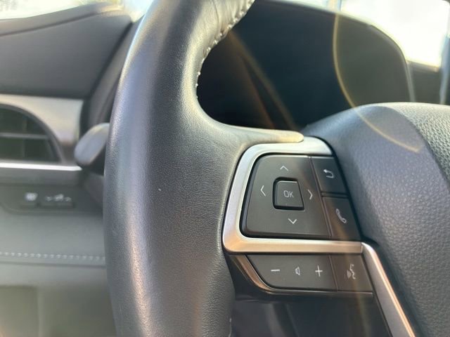 Used 2024 Toyota Highlander LE image 29