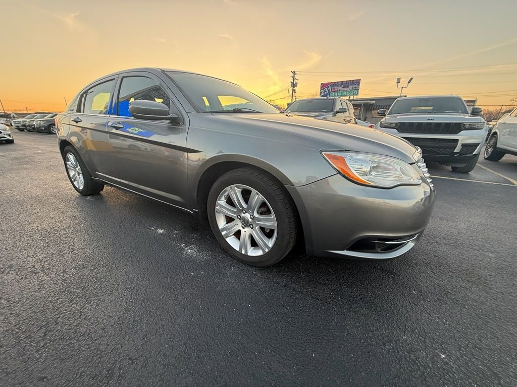 Used 2012 Chrysler 200 LX image 1